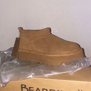 Women’s Bearpaw Retro shorty boot